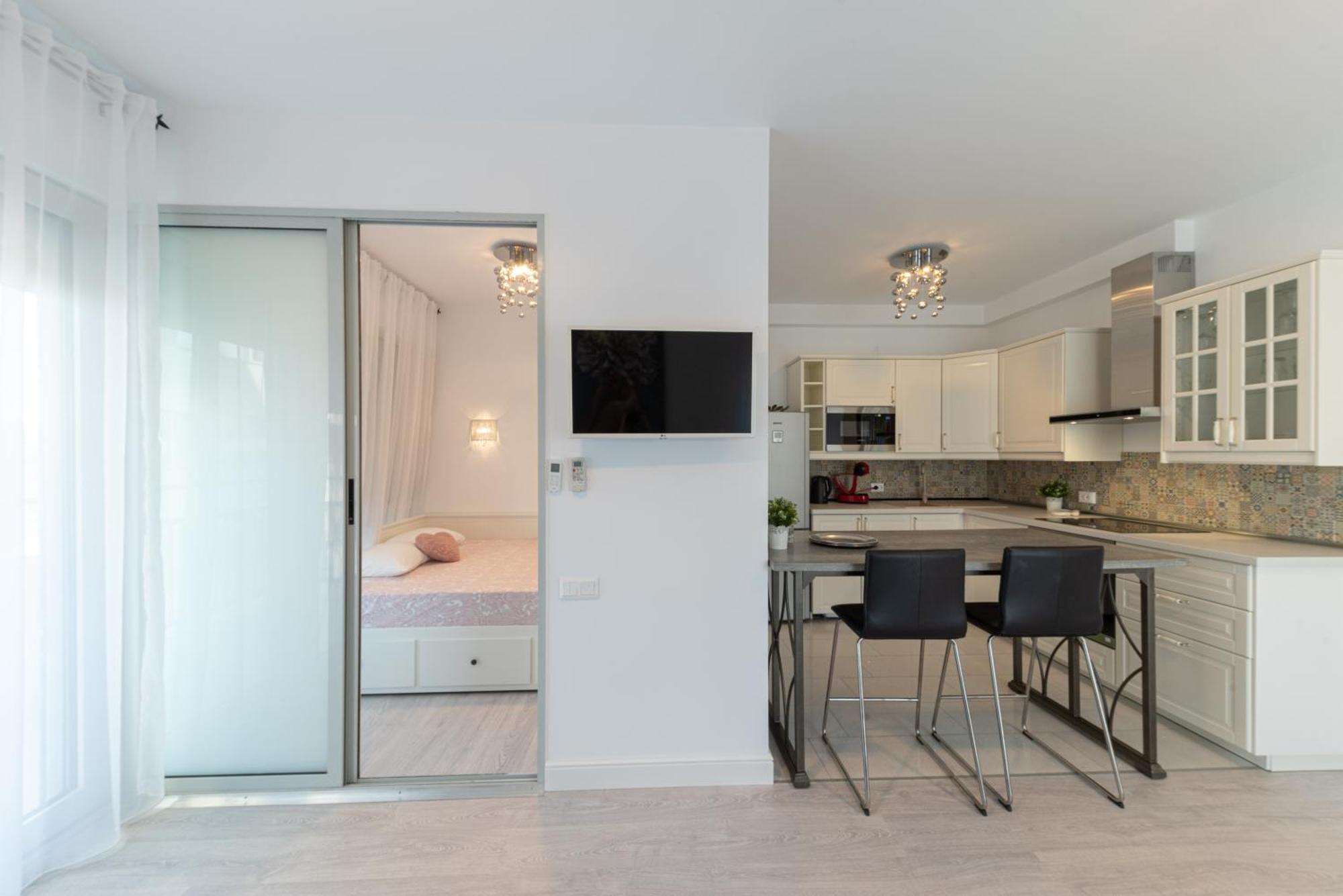 Smile Apartments Бухарест Екстер'єр фото