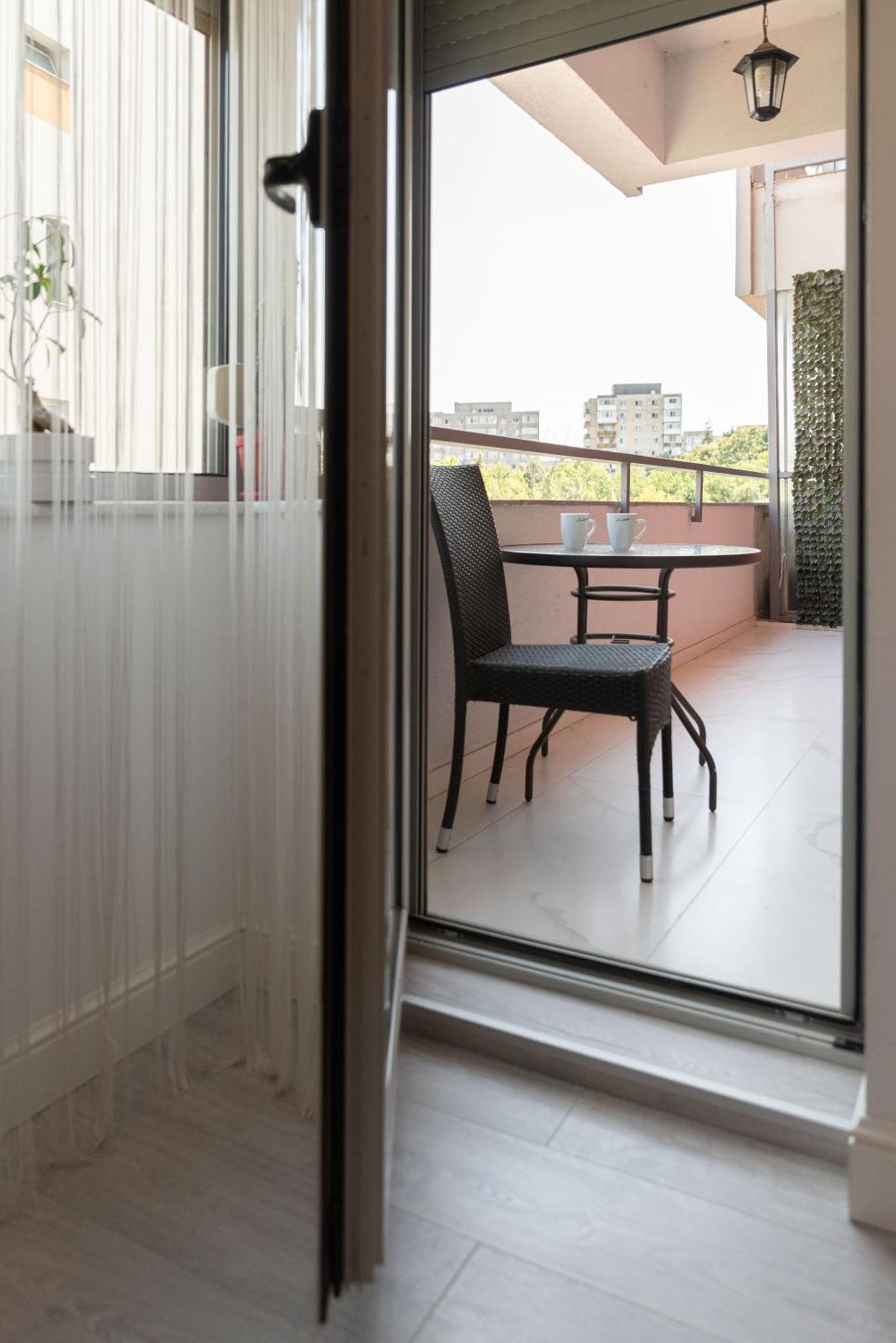 Smile Apartments Бухарест Екстер'єр фото
